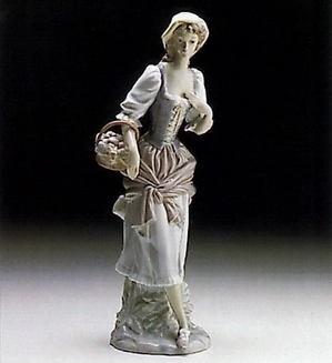 Lladro-Girl With Basket 1970-81