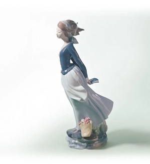 Lladro-Sea Breeze 1974-02