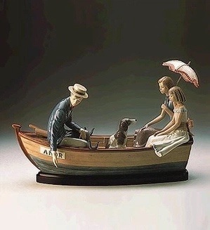 Lladro-Love Boat Le3000