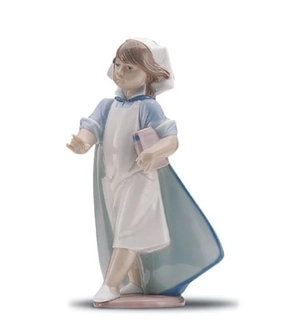 Lladro-Young Nurse 1996-01