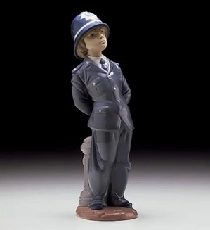 Lladro-Little Policeman 1997-00