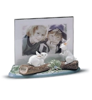 Lladro-Landscape Frame(garden Bunnies