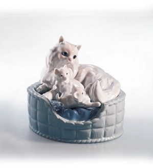 Lladro-Kitty Care 2000-02