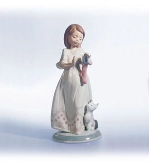 Lladro-A Stocking For Kitty