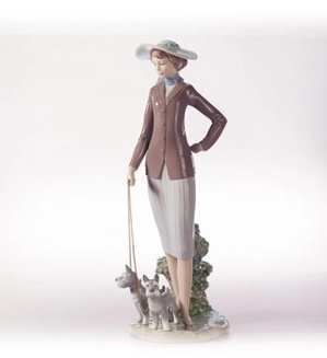 Lladro-Walking The Dogs