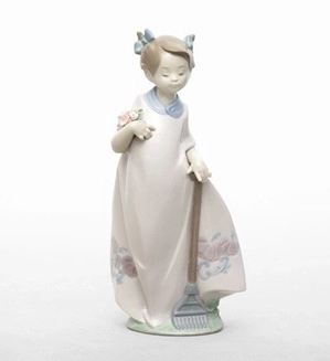 Lladro-Tending The Garden