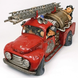 Guillermo Forchino-Firetruck (fireman) 1/2 Scale