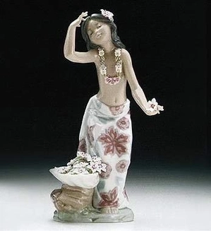 Lladro-HawaIIan Dancer