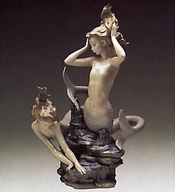 Lladro-Mermaids Playing