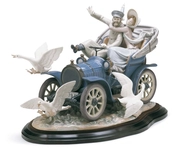 Lladro-CAR IN TROUBLE 