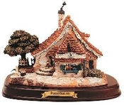 WDCC Disney Classics-Pinocchio Geppetto's Toy Shop