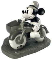 WDCC Disney Classics-The Dog Napper Mickey Mouse On Patrol