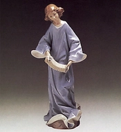 Lladro-Angel With Accordian 1976-85