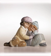 Lladro-A Sweet Gesture