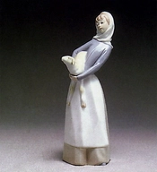 Lladro-Girl With Lamb 1969-93