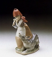 Lladro-Little Red Riding Hood 1977-83