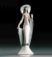 Lladro-Lady Of Nice 1995-99