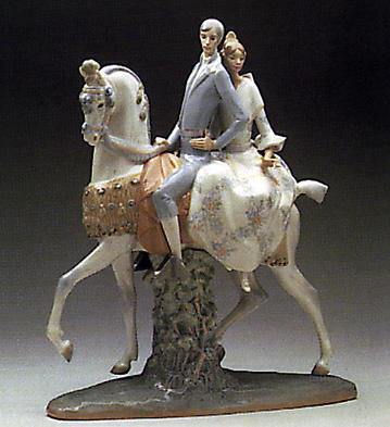 Retired Lladro Figurine Valencian Courtship 2239