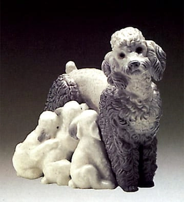 Lladro Mother with Pups Porcelain Figurine