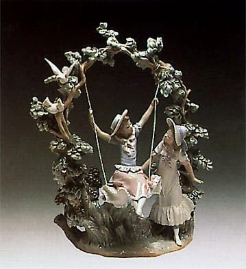 Lladro Girl In The Seesaw 1978-88 Porcelain Figurine