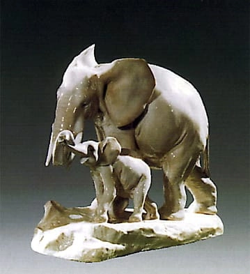 Lladro Maternal Elephant Porcelain Figurine
