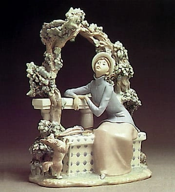 Lladro Attentive Lady Porcelain Figurine