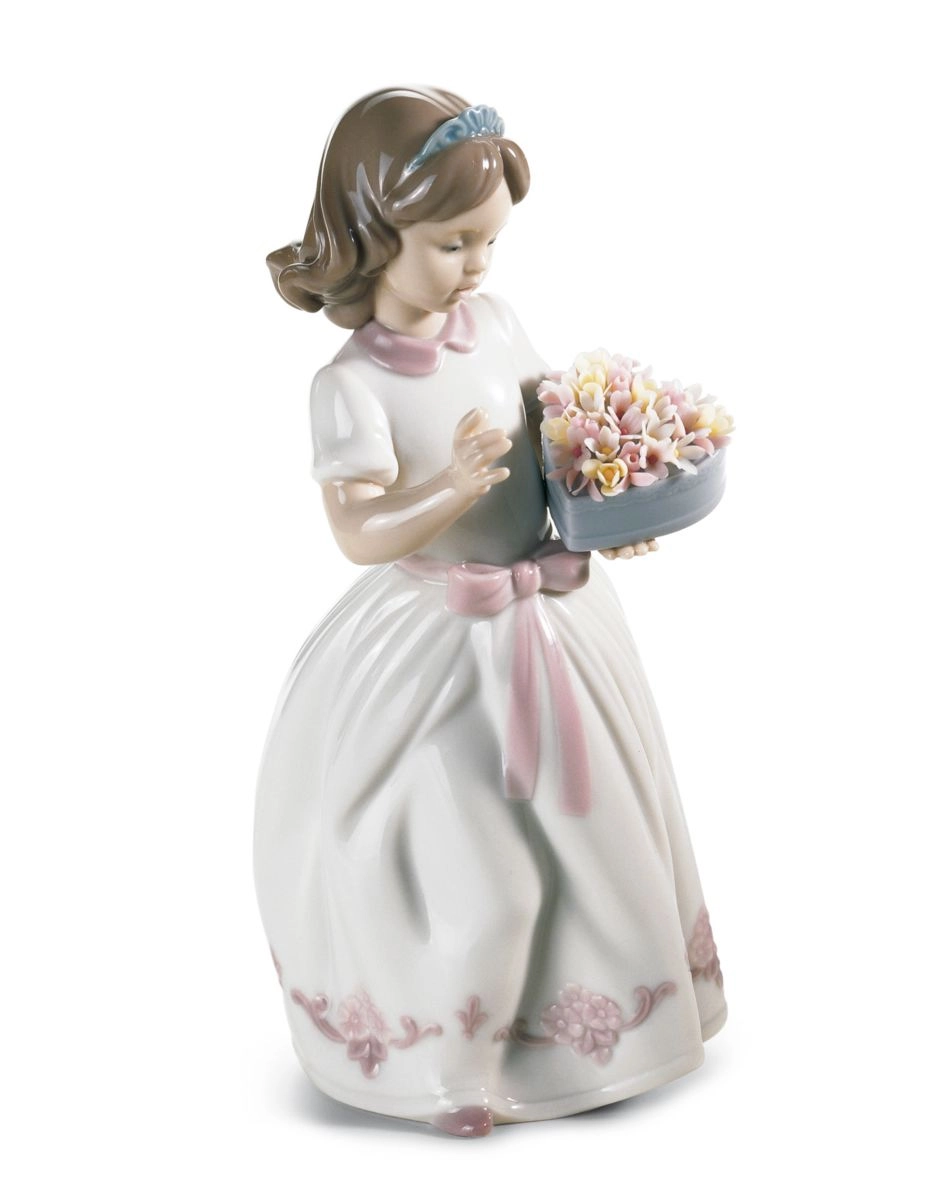 Lladro FOR A SPECIAL SOMEONE Porcelain Figurine