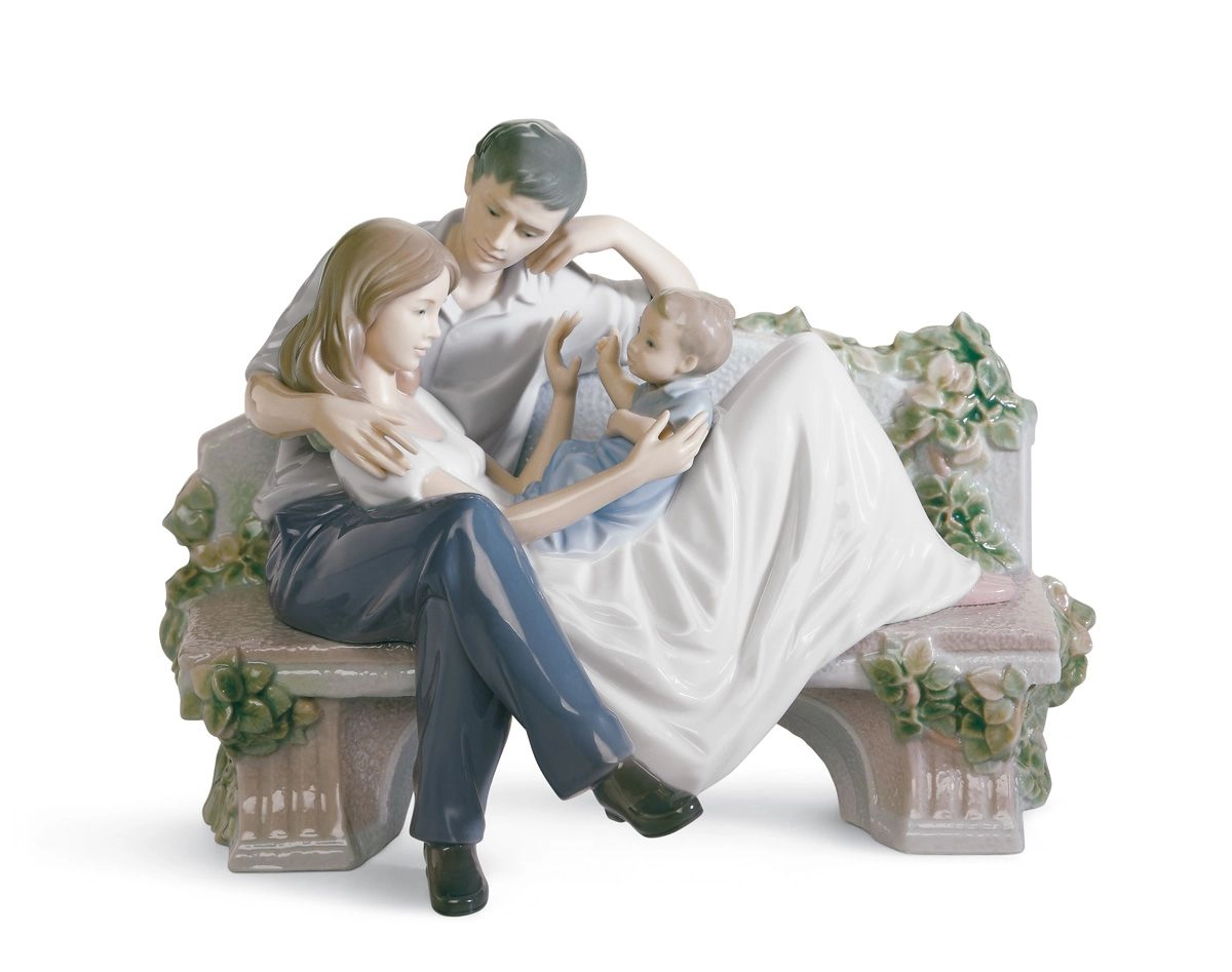 Lladro A Priceless Moment Porcelain Figurine
