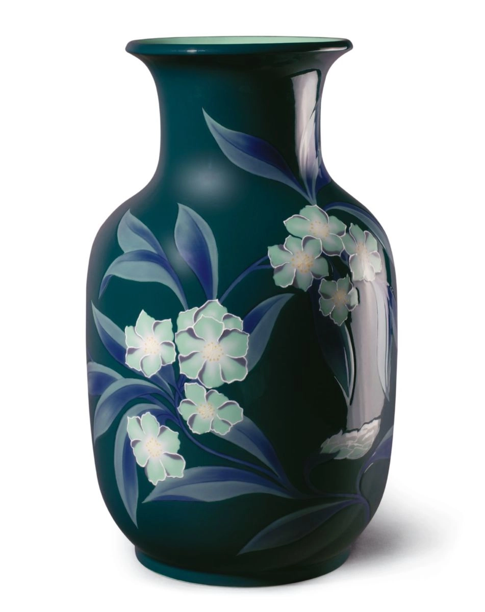 Lladro Bell Flower Vase Green Porcelain Figurine