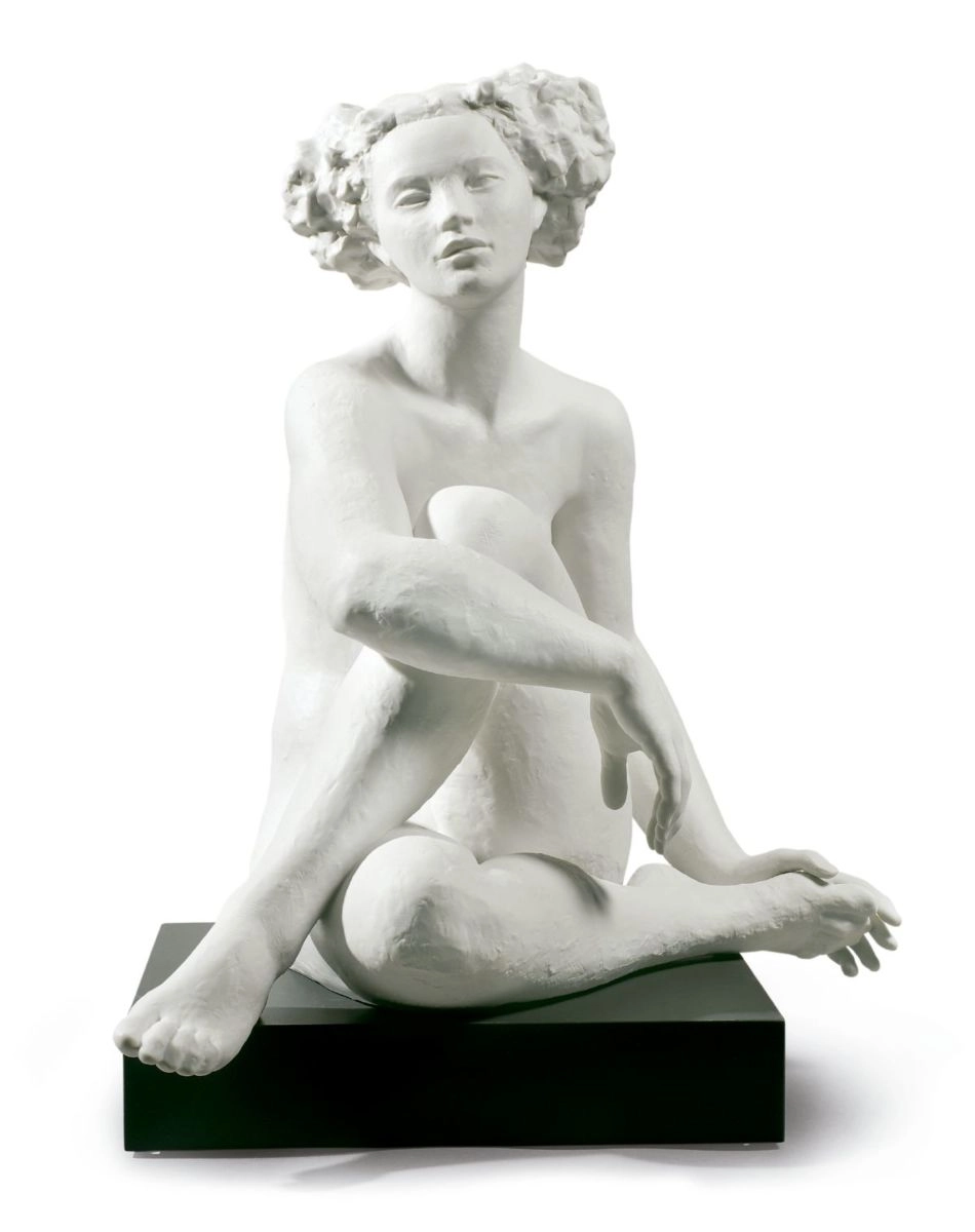 Lladro ESSENCE OF A WOMAN Porcelain Figurine