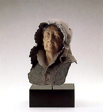 Lladro Mayoress Goyesca Porcelain Figurine