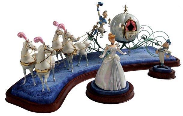 WDCC Disney Classics Cinderella & Coach Off To The Ball Porcelain Figurine