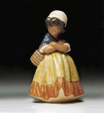 Lladro Girl with Crossed Arms 1978-95 Porcelain Figurine