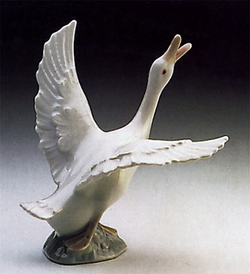 Lladro Duck Running 1974-98 Porcelain Figurine