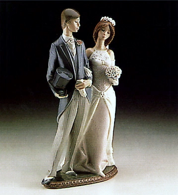 Lladro Matrimony 1982-97 Porcelain Figurine