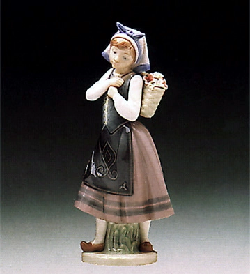 Lladro Natures Bounty 1982-97 Porcelain Figurine