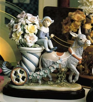 Lladro Fantasia Le5000 1986-2001 Porcelain Figurine