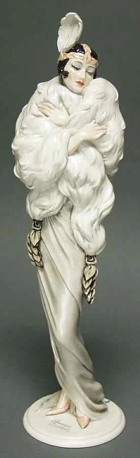 Giuseppe Armani Gwendoline Sculpture