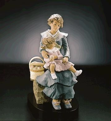 Lladro A Treasured Moment Goyesca Porcelain Figurine