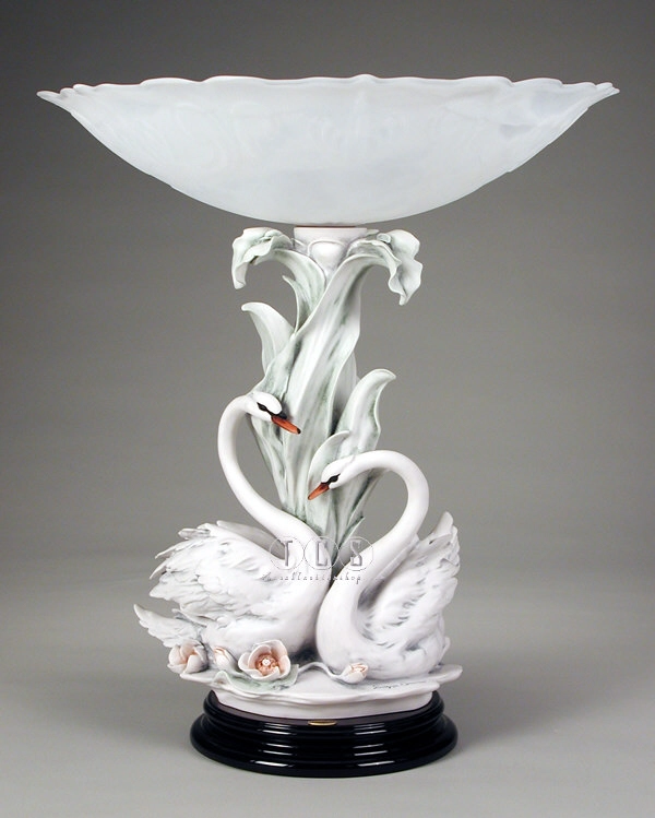 Giuseppe Armani The Swans With Flowers Centerpiece 
