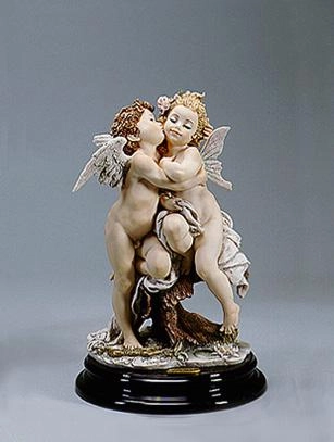 Giuseppe Armani The Kiss Sculpture
