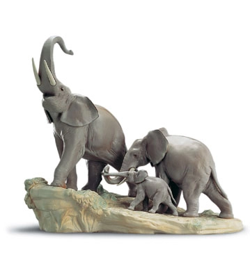 Lladro Elephants 1995-01 Porcelain Figurine