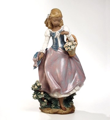 Lladro Winds Of Springtime Porcelain Figurine