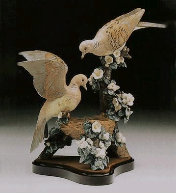 Lladro Turtle Dove Nest Le 1200  1980-94 Porcelain Figurine