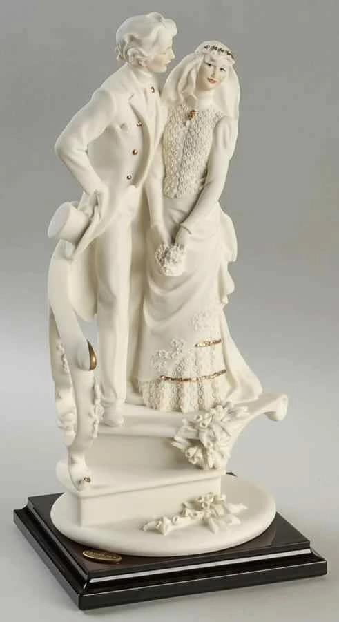 Giuseppe Armani Bride And Groom On Stairs Sculpture