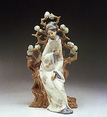 Lladro Geisha 1972-93 