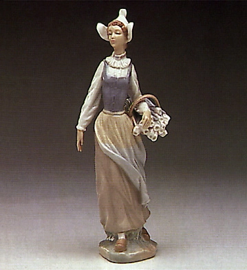 Lladro Dutch Girl 1974-85 Porcelain Figurine