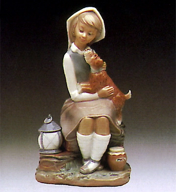 Lladro Girl With Lantern 1974-90 Porcelain Figurine