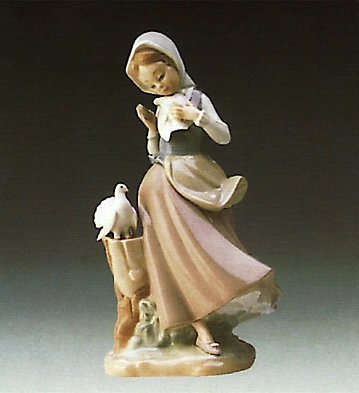 Lladro Girl With Pigeons 1974-90 Porcelain Figurine