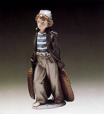 Lladro Shipboy with Basket 1980-85 Porcelain Figurine
